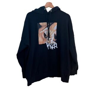 Ariana x H&M. Long-sleeved sweatshirt with a printed design Size M